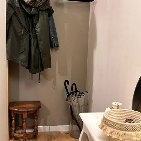 Apartman Old - Elegant Cocoon 70 M2-garden 55 M2